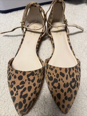 SEYCHELLES Leopard Print Pointed-Toe Ankle Strap Flats - Brown/Tan -sz9